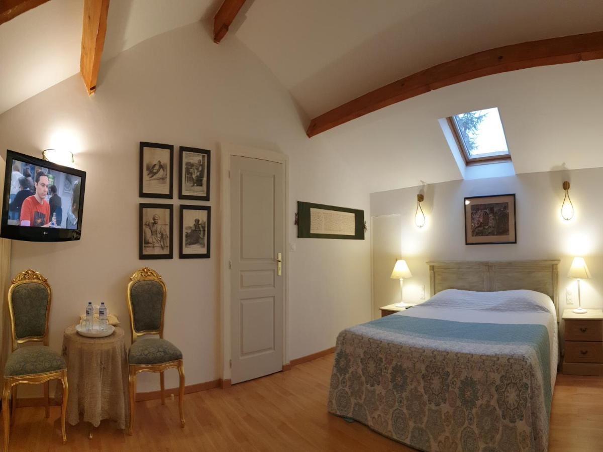 Suite indépendante de 66m2 tout confort et calme Villefranche-de-Rouergue Exterior foto