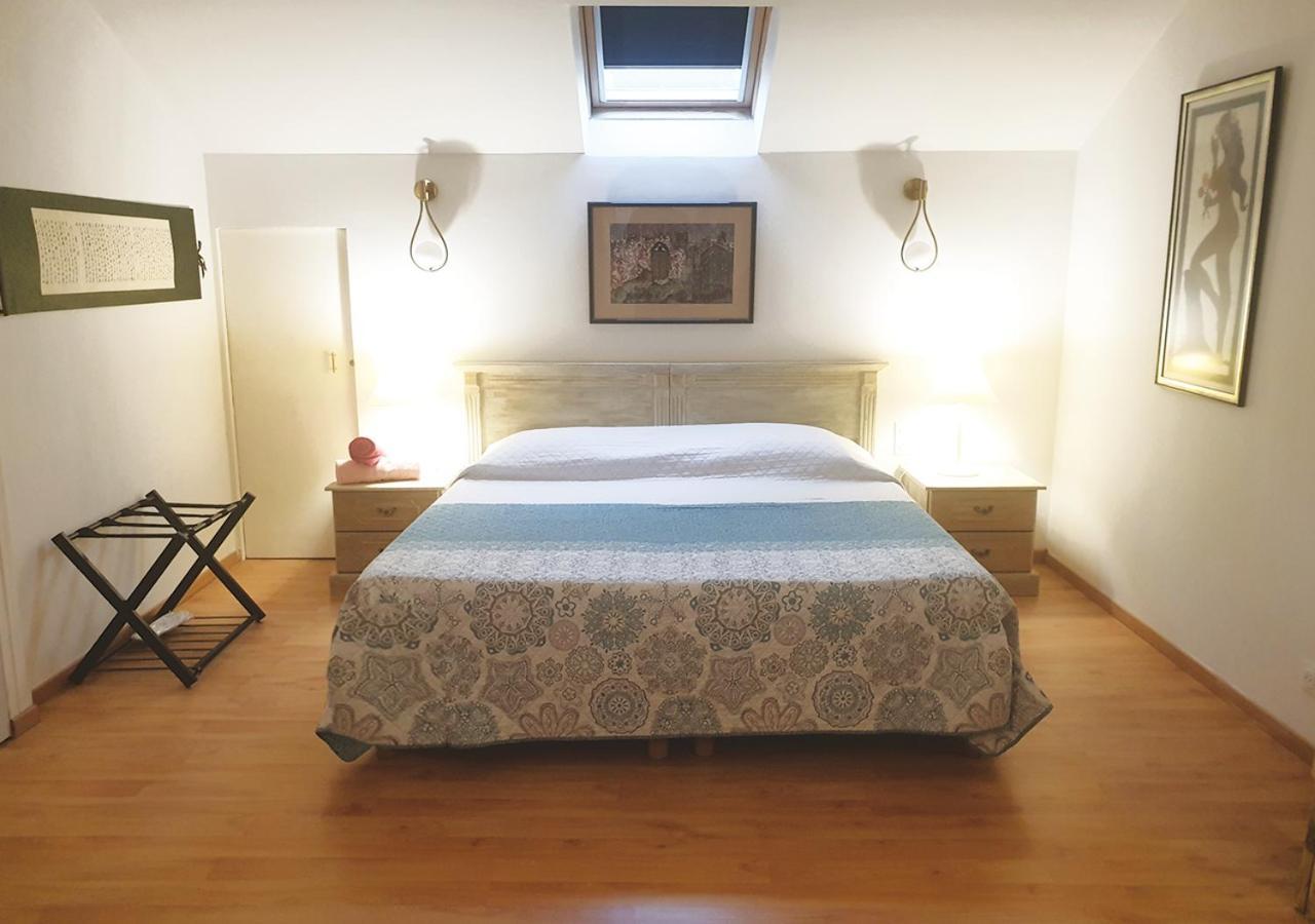 Suite indépendante de 66m2 tout confort et calme Villefranche-de-Rouergue Exterior foto